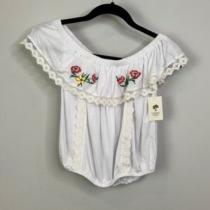 Tucker + Tate NWT Ivory Ruffle Floral Embroidered Top in XL (14-16)